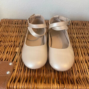 Elephantito Girl Champagne Ankle Strap Leather Mary Jane’s Sz 10